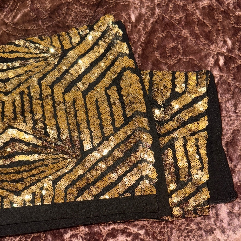 Gold and Black Wide Leg Pants - Picture 10 of 16
